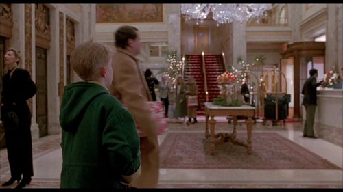 home_alone_2:_lost_in_new_york_frame_1738862929.9870021.jpg