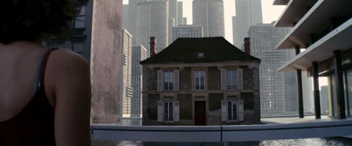 inception_frame_1738665599.666673.webp