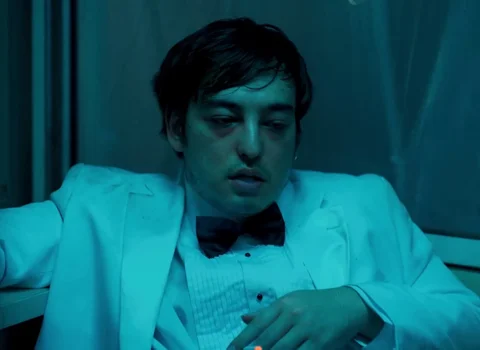 joji_-_slow_dancing_in_the_dark_frame_118.118.webp