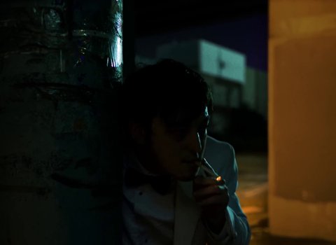 joji_-_slow_dancing_in_the_dark_frame_36.036.jpg