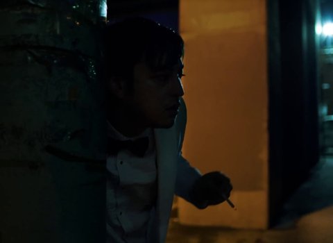 joji_-_slow_dancing_in_the_dark_frame_38.038.jpg
