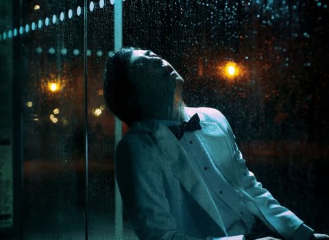 joji_-_slow_dancing_in_the_dark_frame_4.004.jpg