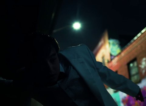 joji_-_slow_dancing_in_the_dark_frame_48.048.jpg