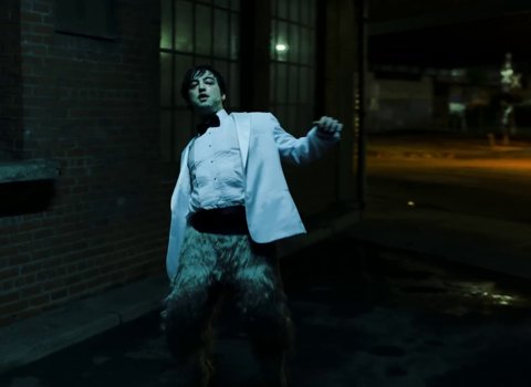joji_-_slow_dancing_in_the_dark_frame_68.068.jpg