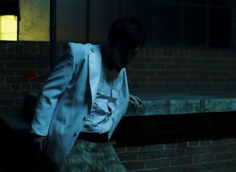 joji_-_slow_dancing_in_the_dark_frame_82.082.jpg