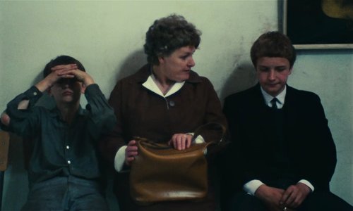 kes_frames_frame_216.jpg