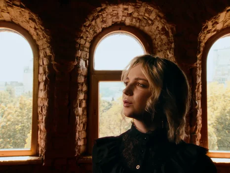 klavdia_petrivna___журба_official_video_frame_19.webp