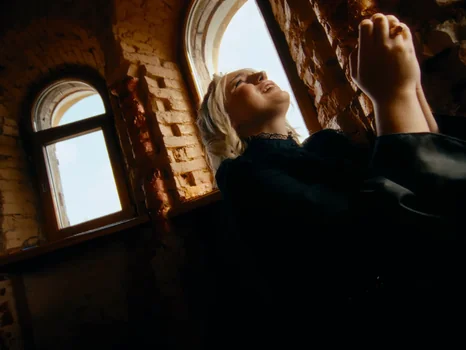 klavdia_petrivna___журба_official_video_frame_25.webp