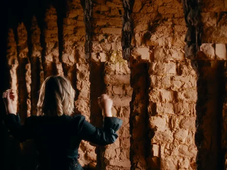 klavdia_petrivna___журба_official_video_frame_36.webp