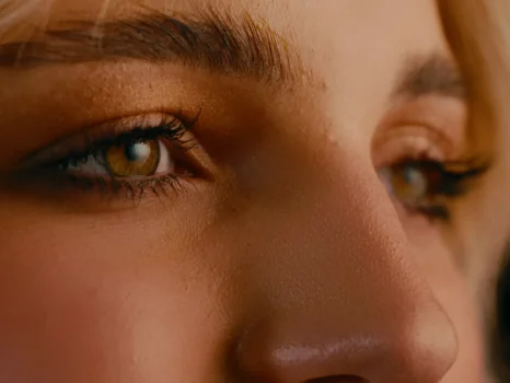 klavdia_petrivna___журба_official_video_frame_45.webp