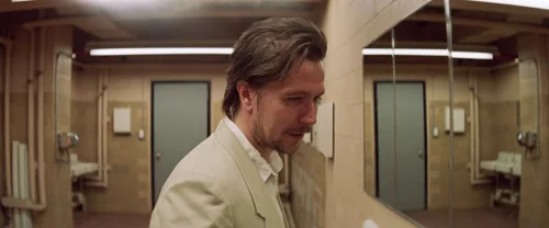 léon_the_professional_frames_frame_325.webp
