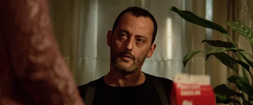 léon_the_professional_frames_frame_350.webp
