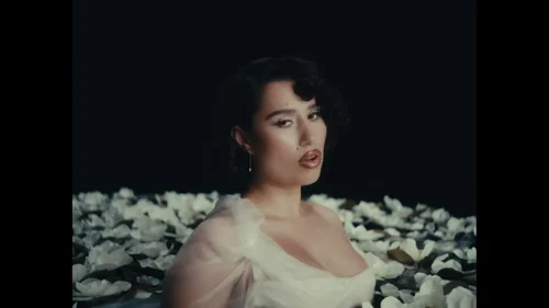 lisa_-_born_again_feat._doja_cat_&_raye_(official_music_video)_frame_186.186.webp