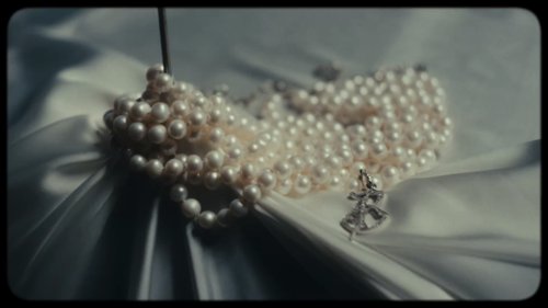lisa_-_born_again_feat._doja_cat_&_raye_(official_music_video)_frame_201.201.jpg