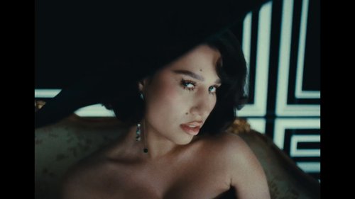 lisa_-_born_again_feat._doja_cat_&_raye_(official_music_video)_frame_66.066.jpg