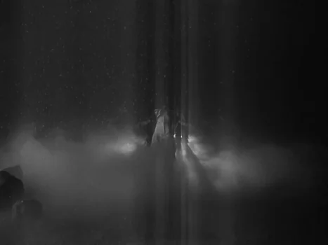 little_simz_-_flood_(official_music_video)_frame_12.0.webp