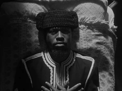 little_simz_-_flood_(official_music_video)_frame_158.0.webp