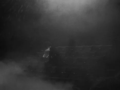 little_simz_-_flood_(official_music_video)_frame_26.0.webp