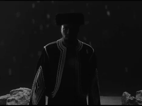 little_simz_-_flood_(official_music_video)_frame_56.0.webp