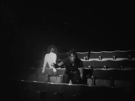 little_simz_-_flood_(official_music_video)_frame_60.0.webp