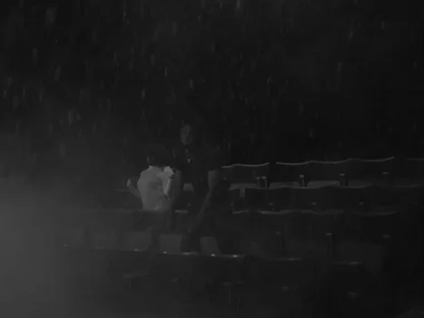 little_simz_-_flood_(official_music_video)_frame_62.0.webp