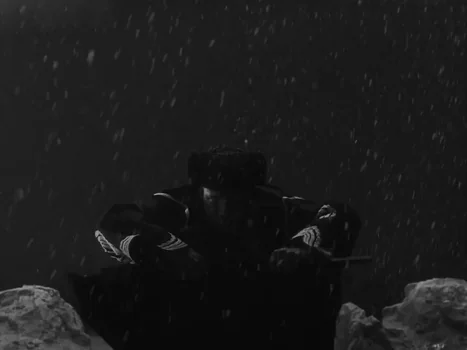 little_simz_-_flood_(official_music_video)_frame_86.0.webp