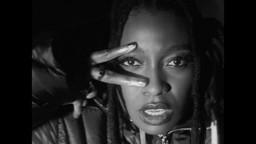 little_simz_-_flood_(official_music_video)_frame_126.0.jpg