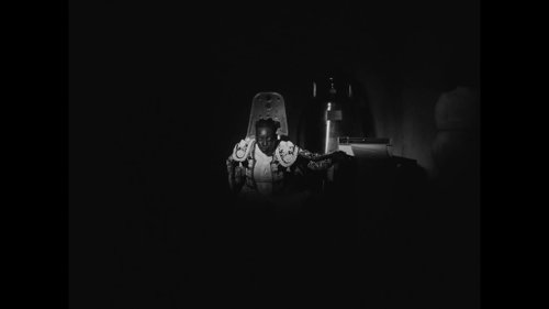little_simz_-_flood_(official_music_video)_frame_138.0.jpg