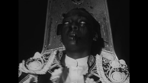 little_simz_-_flood_(official_music_video)_frame_150.0.jpg