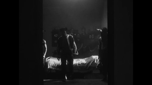 little_simz_-_flood_(official_music_video)_frame_164.0.jpg