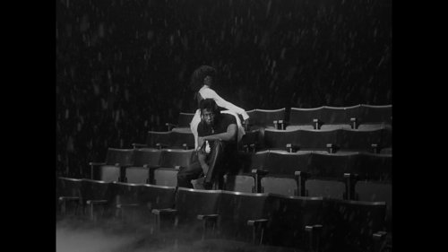 little_simz_-_flood_(official_music_video)_frame_48.0.jpg