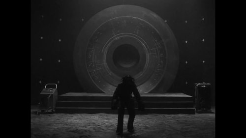 little_simz_-_flood_(official_music_video)_frame_52.0.jpg