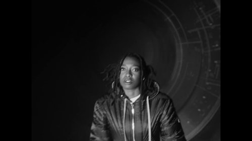 little_simz_-_flood_(official_music_video)_frame_58.0.jpg