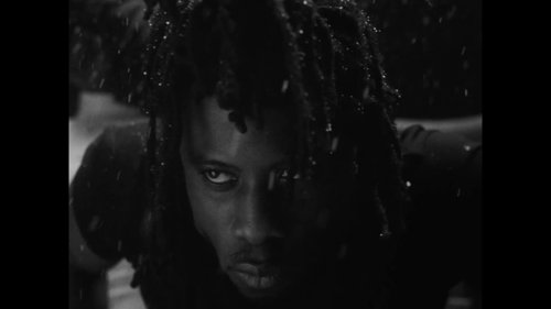 little_simz_-_flood_(official_music_video)_frame_70.0.jpg