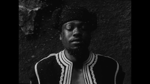 little_simz_-_flood_(official_music_video)_frame_98.0.jpg