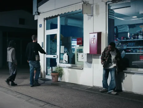 maliq___keine_war_großartigfukk_u_frame_69.webp