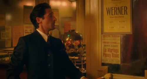 midnight_in_paris_frame_1739129494.2253118.webp