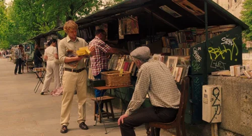 midnight_in_paris_frame_1739129613.8527322.webp