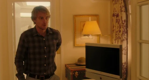 midnight_in_paris_frame_1739129632.6730154.webp