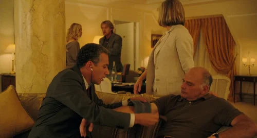 midnight_in_paris_frame_1739129677.7486012.webp