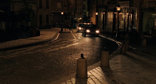 midnight_in_paris_frame_1739129242.4170358.jpg