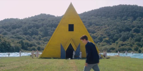 midsommar_frame_1738859297.6769593.webp
