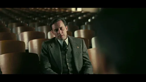 oppenheimer_frame_1738859260.6771076.webp