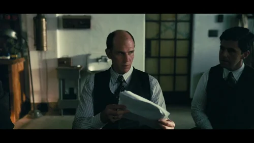 oppenheimer_frame_1738859262.2947087.webp