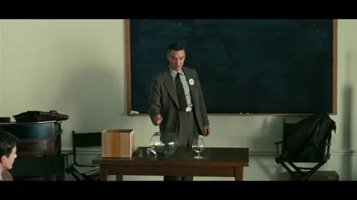 oppenheimer_frame_1738859267.6423633.webp