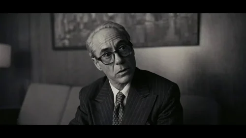 oppenheimer_frame_1738859291.8375757.webp