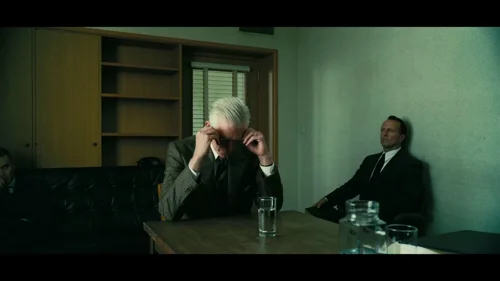 oppenheimer_frame_1738859295.6045146.webp