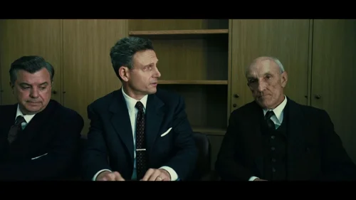 oppenheimer_frame_1738859301.199169.webp