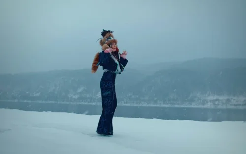 otyken_-_day_by_day_(official_music_video)_frame_63.0.webp