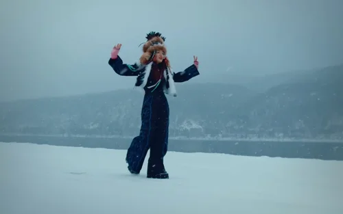 otyken_-_day_by_day_(official_music_video)_frame_81.0.webp